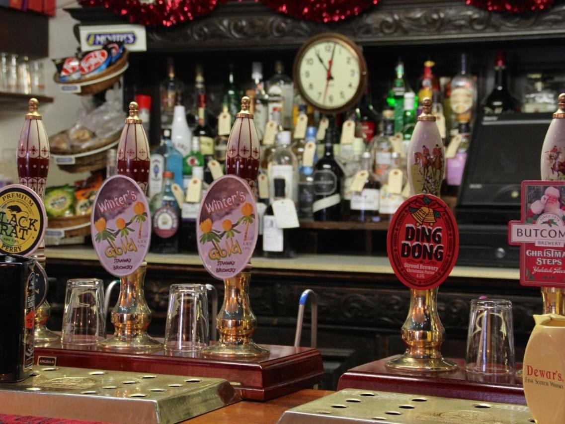 Crown And Trumpet Inn Broadway  Exteriér fotografie